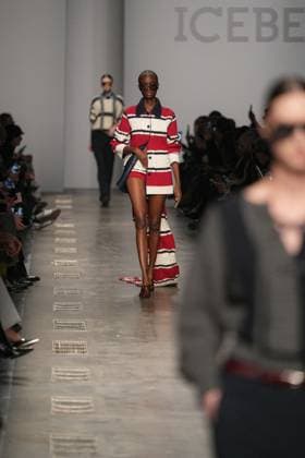 Milan, Milan Women s Fashion Week: Fall Winter 2025 26 - ICEBERG Fashion Show - Catwalk Milan, Milan Women s Fashion Week: Fall Winter 2025 26 - Women s Fashion, Fall Winter 2025 26 - Iceberg fashion show - catwalk in the photo: Model MILAN Italy  Copyright: xIPA ABACAx