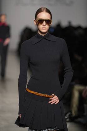 Milan, Italy: Milan, Milan Women s Fashion Week: Fall Winter 2025 26 - Women s Fashion, Fall Winter 2025 26 - Iceberg fashion show - catwalk in the photo: Model Milan Italy  - ZUMAp169 20250225_zea_p169_524 Copyright: xRiccardoxGIordanox
