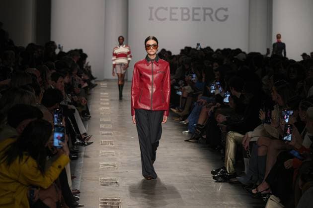 Milan, Italy: Milan, Milan Women s Fashion Week: Fall Winter 2025 26 - Women s Fashion, Fall Winter 2025 26 - Iceberg fashion show - catwalk in the photo: Model Milan Italy  - ZUMAp169 20250225_zea_p169_530 Copyright: xRiccardoxGIordanox