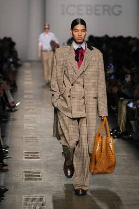 Milan, Italy: Milan, Milan Women s Fashion Week: Fall Winter 2025 26 - Women s Fashion, Fall Winter 2025 26 - Iceberg fashion show - catwalk in the photo: Model Milan Italy  - ZUMAp169 20250225_zea_p169_545 Copyright: xRiccardoxGIordanox
