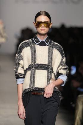 Milan, Italy: Milan, Milan Women s Fashion Week: Fall Winter 2025 26 - Women s Fashion, Fall Winter 2025 26 - Iceberg fashion show - catwalk in the photo: Model Milan Italy  - ZUMAp169 20250225_zea_p169_567 Copyright: xRiccardoxGIordanox