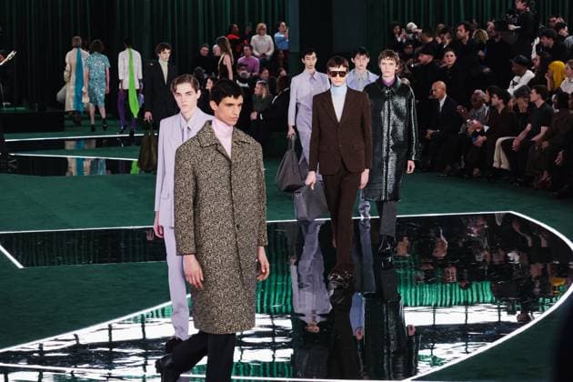Milan, Milan, Milan Women s Fashion Week: Fall Winter 2025 - Gucci Fashion Show - Catwalk Milan, Milan Women s Fashion Week: Fall Winter 2025 - Women s Fashion, Fall Winter 2025 - Gucci Fashion Show - Catwalk. In the photo: Model- Women s Fashion, Fall Winter 2025 - Gucci Fashion Show - Catwalk. In the photo: Model Milan Italy  Copyright: xIPA ABACAx