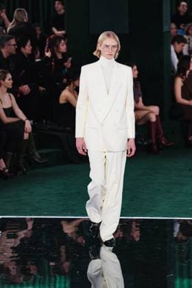 Milan, Milan, Milan Women s Fashion Week: Fall Winter 2025 - Gucci Fashion Show - Catwalk Milan, Milan Women s Fashion Week: Fall Winter 2025 - Women s Fashion, Fall Winter 2025 - Gucci Fashion Show - Catwalk. In the photo: Model- Women s Fashion, Fall Winter 2025 - Gucci Fashion Show - Catwalk. In the photo: Model Milan Italy  Copyright: xIPA ABACAx