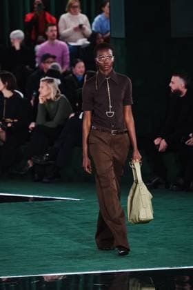 Milan, Milan, Milan Women s Fashion Week: Fall Winter 2025 - Gucci Fashion Show - Catwalk Milan, Milan Women s Fashion Week: Fall Winter 2025 - Women s Fashion, Fall Winter 2025 - Gucci Fashion Show - Catwalk. In the photo: Model- Women s Fashion, Fall Winter 2025 - Gucci Fashion Show - Catwalk. In the photo: Model Milan Italy  Copyright: xIPA ABACAx