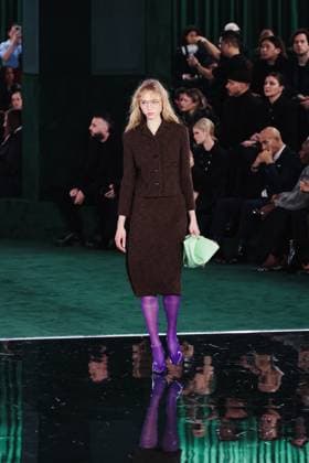 Milan, Milan, Milan Women s Fashion Week: Fall Winter 2025 - Gucci Fashion Show - Catwalk Milan, Milan Women s Fashion Week: Fall Winter 2025 - Women s Fashion, Fall Winter 2025 - Gucci Fashion Show - Catwalk. In the photo: Model- Women s Fashion, Fall Winter 2025 - Gucci Fashion Show - Catwalk. In the photo: Model Milan Italy  Copyright: xIPA ABACAx