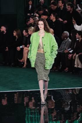 Milan, Italy: Milan, Milan Women s Fashion Week: Fall Winter 2025 - Women s Fashion, Fall Winter 2025 - Gucci Fashion Show - Catwalk. In the photo: Model- Women s Fashion, Fall Winter 2025 - Gucci Fashion Show - Catwalk. In the photo: Model Milan Italy  - ZUMAp169 20250225_zea_p169_608 Copyright: xAlessandroxBremecx