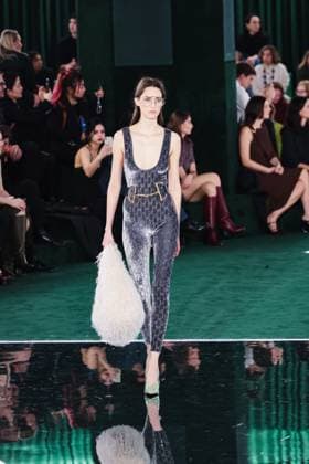 Milan, Italy: Milan, Milan Women s Fashion Week: Fall Winter 2025 - Women s Fashion, Fall Winter 2025 - Gucci Fashion Show - Catwalk. In the photo: Model- Women s Fashion, Fall Winter 2025 - Gucci Fashion Show - Catwalk. In the photo: Model Milan Italy  - ZUMAp169 20250225_zea_p169_624 Copyright: xAlessandroxBremecx