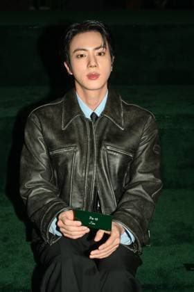 Milan, Milan Women s Fashion Week: Fall Winter 2025 - Gucci Fashion Show - Guests Milan, Milan Women s Fashion Week: Fall Winter 2025 - Women s Fashion, Fall Winter 2025.- Gucci fashion show - guests in the photo: Jin MILAN Italy  Copyright: xIPA ABACAx