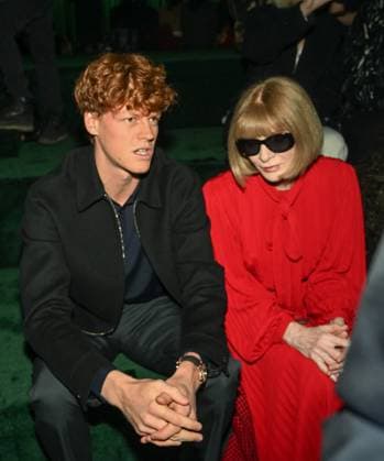 Milan, Milan Women s Fashion Week: Fall Winter 2025 - Gucci Fashion Show - Guests Milan, Milan Women s Fashion Week: Fall Winter 2025 - Women s Fashion, Fall Winter 2025.- Gucci fashion show - guests in the photo: Jannik Sinner, Anna Wintour MILAN Italy  Copyright: xIPA ABACAx