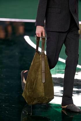 Gucci ready to wear fall winter 2025, Milan, February 2025. Gucci ready to wear fall winter 2025 runway at Milan fashion week, 25 February 2025., Credit:x Avalon London, UK  Copyright: xxx xAvalonx 0968819767