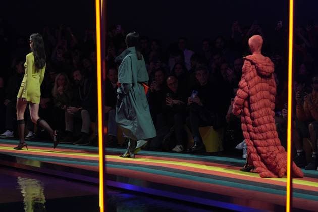 Milan, Italy: Milan, Milan Women s Fashion Week: Fall Winter 2025 26 - Women s Fashion, Fall Winter 2025 26 - K-Way fashion show - catwalk in the photo: Model Milan Italy  - ZUMAp169 20250225_zea_p169_844 Copyright: xRiccardoxGIordanox