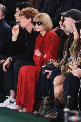 Milan, Milan Women s Fashion Week: Fall Winter 2025 - Gucci Fashion Show - Front Row Guests Milan, Milan Women s Fashion Week: Fall Winter 2025 - Women s Fashion, Fall Winter 2025 - Gucci Fashion Show - Guests. In the photo: Jannik Sinner (Italian Tennis Player), Anna Wintour (Journalist and Editor-in-Chief of Vogue America) Milan Italy  Copyright: xIPA ABACAx
