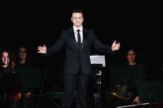 Milan, Milan Women s Fashion Week: Fall Winter 2025 - Gucci Fashion Show - Front Row Guests Milan, Milan Women s Fashion Week: Fall Winter 2025 - Women s Fashion, Fall Winter 2025 - Gucci Fashion Show - Guests. In the photo: Justin Hurwitz (American composer, winner of two Academy Awards) Milan Italy  Copyright: xIPA ABACAx