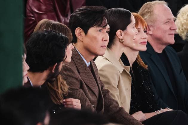 Milan, Milan Women s Fashion Week: Fall Winter 2025 - Gucci Fashion Show - Front Row Guests Milan, Milan Women s Fashion Week: Fall Winter 2025 - Women s Fashion, Fall Winter 2025 - Gucci Fashion Show - Guests. In the photo: Lee Jung-jae (Actor and protagonist of the Netflix TV series Squid Game) Milan Italy  Copyright: xIPA ABACAx
