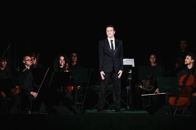 Milan, Milan Women s Fashion Week: Fall Winter 2025 - Gucci Fashion Show - Front Row Guests Milan, Milan Women s Fashion Week: Fall Winter 2025 - Women s Fashion, Fall Winter 2025 - Gucci Fashion Show - Guests. In the photo: Justin Hurwitz (American composer, winner of two Academy Awards) Milan Italy  Copyright: xIPA ABACAx