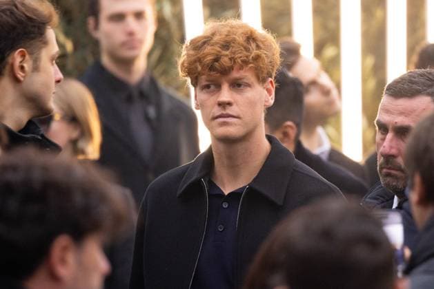 News - Gucci - Arrivals - Milan Fashion Week - Womenswear Fall Winter 2025 2026 Jannik Sinner is seen leaving the Gucci fashion show during the Milan Fashion Week - Womenswear Fall Winter 2025 2026 on February 25, 2025 in Milan, Italy. Photo: Cinzia Camela. MILAN Superstudio Maxi Italy Copyright: xCinziaxCamelax xLiveMediax LPN_1750629