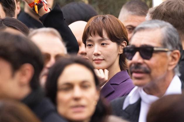News - Gucci - Arrivals - Milan Fashion Week - Womenswear Fall Winter 2025 2026 Park Gyu-young is seen leaving the Gucci fashion show during the Milan Fashion Week - Womenswear Fall Winter 2025 2026 on February 25, 2025 in Milan, Italy. Photo: Cinzia Camela. MILAN Superstudio Maxi Italy Copyright: xCinziaxCamelax xLiveMediax LPN_1750634
