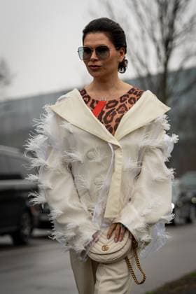 Street Style at Milan Fashion Week 2025 - Gucci in Milan, Italy on 25 February 2025 Street Style: A guest is seen outside of the Gucci fashion show during the Milan Fashion Week Womenswear Fall Winter 2025 2026 in Milan, Italy on 25 February 2025., Credit:Stefano Costantino TTL Avalon Milan, Italy  Copyright: xStefanoxCostantinoxTTLx xAvalonx 0968952848