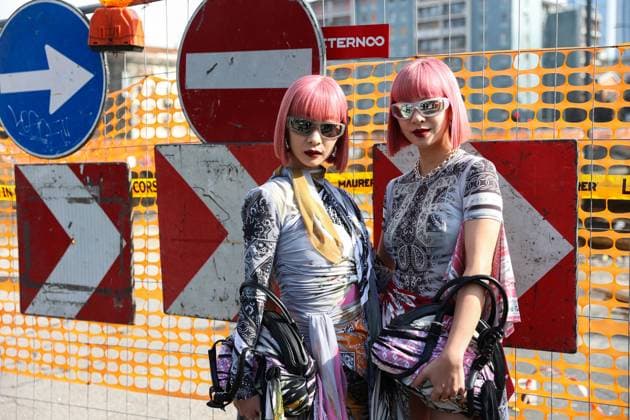 February 26, 2025, Milan, Lombardia, Italy: Milan Womens Fashion Week is taking place from February 25 to March 2, 2025. Fashionistas pose for photographers before the Diesel FW 2025-2026 fashion show. Milan Italy - ZUMAt227 20250226_zip_t227_017 Copyright: xMarinaxTakimotox