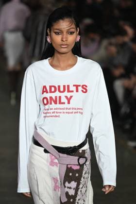 Bilder des Jahres 2025, Entertainment 02 Februar Entertainment Bilder des Tages Milan, Milan Women s Fashion Week: Fall Winter 2025 - Women s Fashion, Fall Winter 2025.- Marco Rambaldi fashion show - catwalk in the photo: model  Copyright: xSimonaxChiocciax xipa-agency.netx xSimonaxChiocciax IPA_Agency_IPA54607430