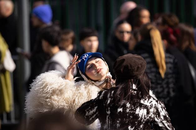 News - Diesel - Arrives - Milan Fashion Week - Womenswear Fall Winter 2025 2026 Guest is seen at the Diesel fashion show during the Milan Fashion Week - Womenswear Fall Winter 2025 2026 on February 26, 2025 in Milan, Italy. Photo: Cinzia Camela. MILAN Allianz Cloud Italy Copyright: xCinziaxCamelax xLiveMediax LPN_1752796