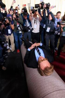 February 26, 2025, Hollywood, California, USA: Conan OÃ¢â‚¬â ¢Brien lies on the carpet during the red carpet roll out in preparation for the 97th Academy Awards at the Dolby Theater in Hollywood, California on February 26, 2025. The Academy Awards Ceremony will take place on Sunday March 2, 2025. ARIANA RUIZ BNS PI Hollywood USA - ZUMAp124 20250226_zaa_p124_007 Copyright: xArianaxRuizx