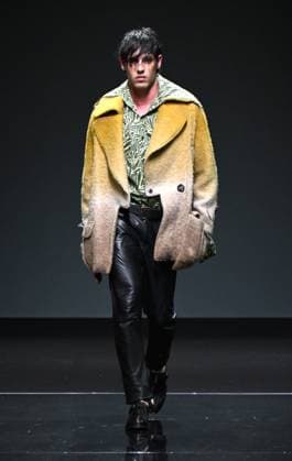 Milan,ItalyMario Dice Fall-Winter 2025-2026 collection at Milan Fashion Week Lineapelle with the participation of celebrity singers for its tenth anniversary. In the photo:Mario Dice show fashion show  Copyright: xNickxZonnax xipa-agency.netx xNickxZonnax IPA_Agency_IPA54623033