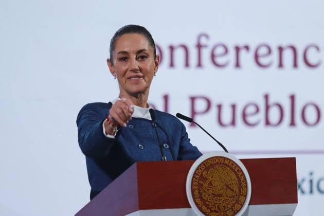 Mexico s President, Claudia Sheinbaum Pardo speaking during a briefing conference about the National Road Infrastructure Program and the reform against nepotism and no reelection held at the National Palace. on February 26, 2025 in Mexico City, Mexico. Mexico City Mexico - ZUMAe321 20250226_zia_e321_010 Copyright: xCarlosxSantiagox