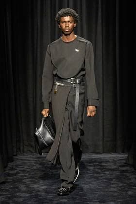 Jil Sander Ready to wear fall winter 2025:26; MILAN February 2025 Jil Sander Ready to wear fall winter 2025:26; MILAN February 2025, Credit:Zeppelin Avalon  Copyright: xZeppelinx xAvalonx 0969488238