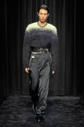 Jil Sander Ready to wear fall winter 2025:26; MILAN February 2025 Jil Sander Ready to wear fall winter 2025:26; MILAN February 2025, Credit:Zeppelin Avalon  Copyright: xZeppelinx xAvalonx 0969489354