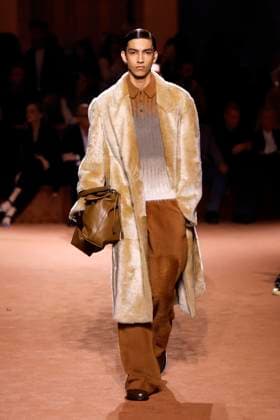 Fendi Ready to wear fall winter 2025:26; MILAN February 2025 Fendi Ready to wear fall winter 2025:26; MILAN February 2025, Credit:Zeppelin Avalon  Copyright: xZeppelinx xAvalonx 0969485080