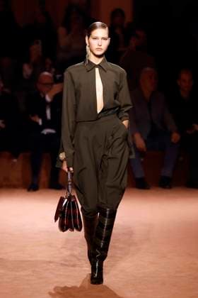 Fendi Ready to wear fall winter 2025:26; MILAN February 2025 Fendi Ready to wear fall winter 2025:26; MILAN February 2025, Credit:Zeppelin Avalon  Copyright: xZeppelinx xAvalonx 0969484466