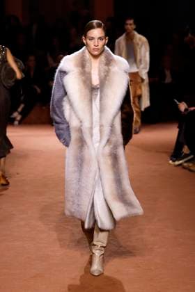 Fendi Ready to wear fall winter 2025:26; MILAN February 2025 Fendi Ready to wear fall winter 2025:26; MILAN February 2025, Credit:Zeppelin Avalon  Copyright: xZeppelinx xAvalonx 0969485031
