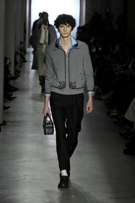 Onitsuka Tiger Ready to wear fall winter 2025:26; MILAN February 2025 Onitsuka Tiger Ready to wear fall winter 2025:26; MILAN February 2025, Credit:Zeppelin Avalon  Copyright: xZeppelinx xAvalonx 0969481936