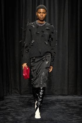 Jil Sander Ready to wear fall winter 2025:26; MILAN February 2025 Jil Sander Ready to wear fall winter 2025:26; MILAN February 2025, Credit:Zeppelin Avalon  Copyright: xZeppelinx xAvalonx 0969489720