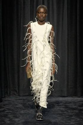 Jil Sander Ready to wear fall winter 2025:26; MILAN February 2025 Jil Sander Ready to wear fall winter 2025:26; MILAN February 2025, Credit:Zeppelin Avalon  Copyright: xZeppelinx xAvalonx 0969489893