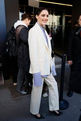 MFW - Max Mara Arrivals Olivia Palermo is arriving to the Max Mara’s fashion show during the Milan Fashion Week - Womenswear Fall Winter 2025 2026 on February 27, 2025 in Milan, Italy. Photo by Marco Piovanotto ABACAPRESS.COM Milan Italy  Copyright: xPiovanottoxMarco ABACAx