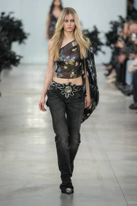 Milan, Milan Women s Fashion Week: Fall Winter 2025 26 - Women s Fashion, Fall Winter 2025 26 - Blumarine fashion show - catwalk in the photo: Model  Copyright: xRiccardoxGIordanox xipa-agency.netx xRiccardoxGIordanox IPA_Agency_IPA54644913