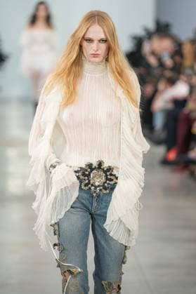 Milan, Milan Women s Fashion Week: Fall Winter 2025 26 - Women s Fashion, Fall Winter 2025 26 - Blumarine fashion show - catwalk in the photo: Model  Copyright: xRiccardoxGIordanox xipa-agency.netx xRiccardoxGIordanox IPA_Agency_IPA54644731