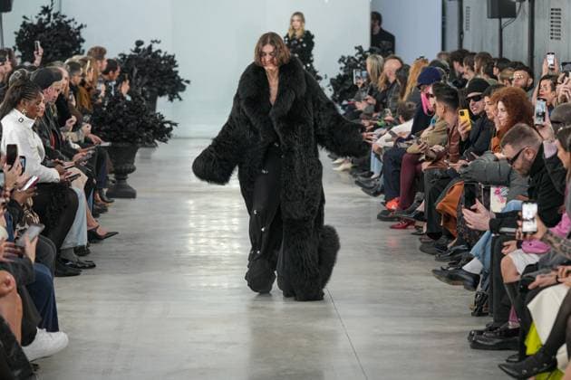 Milan, Milan Women s Fashion Week: Fall Winter 2025 26 - Women s Fashion, Fall Winter 2025 26 - Blumarine fashion show - catwalk in the photo: Model  Copyright: xRiccardoxGIordanox xipa-agency.netx xRiccardoxGIordanox IPA_Agency_IPA54644995