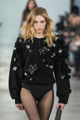 Milan, Italy: Milan, Milan Women s Fashion Week: Fall Winter 2025 26 - Women s Fashion, Fall Winter 2025 26 - Blumarine fashion show - catwalk in the photo: Model Milan Italy  - ZUMAp169 20250227_zea_p169_458 Copyright: xRiccardoxGIordanox