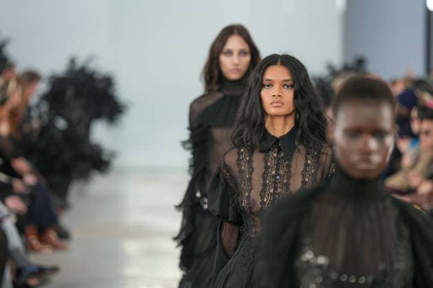 Milan, Italy: Milan, Milan Women s Fashion Week: Fall Winter 2025 26 - Women s Fashion, Fall Winter 2025 26 - Blumarine fashion show - catwalk in the photo: Model Milan Italy  - ZUMAp169 20250227_zea_p169_490 Copyright: xRiccardoxGIordanox
