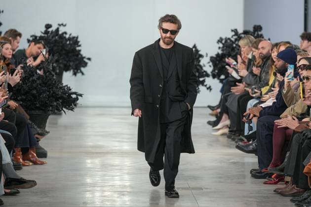 Milan, Italy: Milan, Milan Women s Fashion Week: Fall Winter 2025 26 - Women s Fashion, Fall Winter 2025 26 - Blumarine fashion show - catwalk in the photo: David Koma Milan Italy  - ZUMAp169 20250227_zea_p169_494 Copyright: xRiccardoxGIordanox