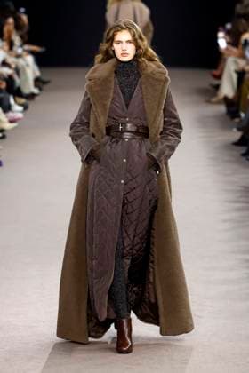 Max Mara Ready to wear fall winter 2025:26 MILAN February 2025 Max Mara Ready to wear fall winter 2025:26 MILAN February 2025, Credit:Zeppelin Avalon  Copyright: xZeppelinx xAvalonx 0969709522