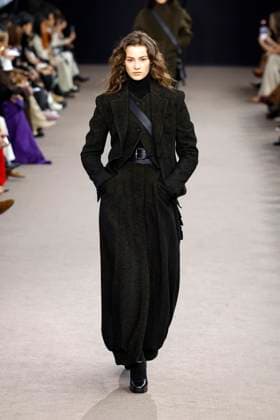 Max Mara Ready to wear fall winter 2025:26 MILAN February 2025 Max Mara Ready to wear fall winter 2025:26 MILAN February 2025, Credit:Zeppelin Avalon  Copyright: xZeppelinx xAvalonx 0969709972