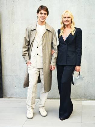 Milan, Milan Women s Fashion Week: Fall Winter 2025 26 - Emporio Armani fashion show - catwalk - In the photo: Valeria Mazza, Alejandro Gravier and his son  Copyright: xSimonaxChiocciax xipa-agency.netx xSimonaxChiocciax IPA_Agency_IPA54654786