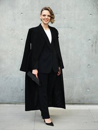 Milan, Milan Women s Fashion Week: Fall Winter 2025 26 - Emporio Armani Fashion Show - Catwalk Milan, Milan Women s Fashion Week: Fall Winter 2025 26 - Emporio Armani fashion show - catwalk - In the photo: Arianna Fontana -  Copyright: xIPA ABACAx