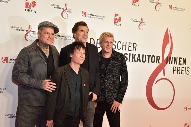 16 MusikAutorenPreis 2025 GEMA HONORS DIE TOTEN HOSEN WITH THE SPECIAL INSPIRATION AWARD om Ritchie, Andreas von Holst, Andreas Meurer, Campino and Michael Breitkopf at the 16 MusikAutorenPreis 2025 at the Hotel Ritz Charlton in Berlin, on 27 02 2025 Photopress Mueller