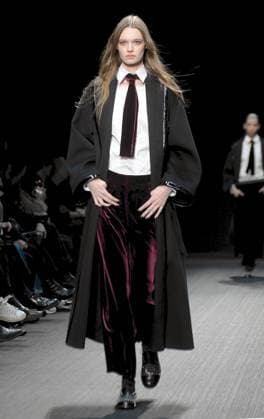 Milan, Women s Fashion, Emporio Armani Fashion Show  Copyright: xMaurizioxMaulex xipa-agency.netx xMaurizioxMaulex IPA_Agency_IPA54657666