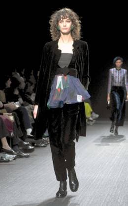 Milan, Women s Fashion, Emporio Armani Fashion Show  Copyright: xMaurizioxMaulex xipa-agency.netx xMaurizioxMaulex IPA_Agency_IPA54657755